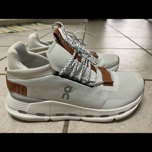 Cloudnova in White/Pearl